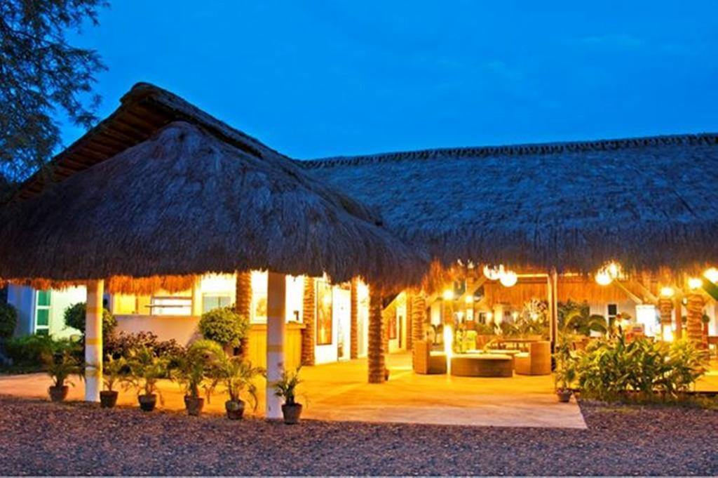 Natures Garden Park Resort And Spa Lapu-Lapu City Eksteriør bilde